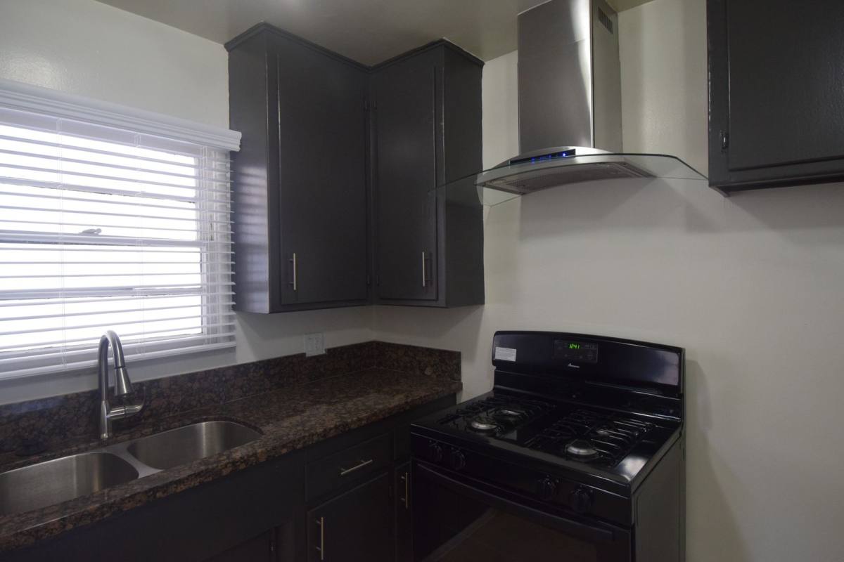 Apartment for rent at 11041 Moorpark St, North Hollywood, CA 91602