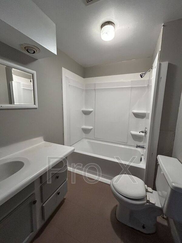 House for rent at 20 4th St Circle, Pittsburg, KS 66762