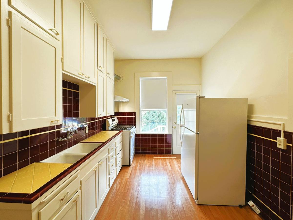 Apartment for rent at 524 Western Ave, Petaluma, CA 94952