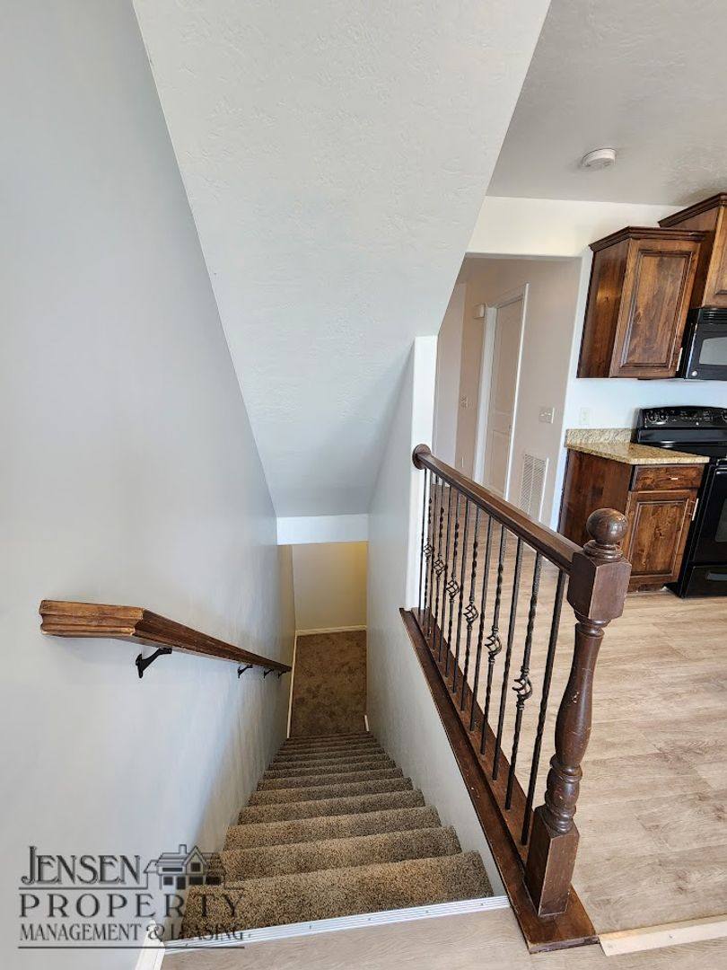 Townhouse for rent at 1000 Bluffiview Dr, Washington, UT 84780