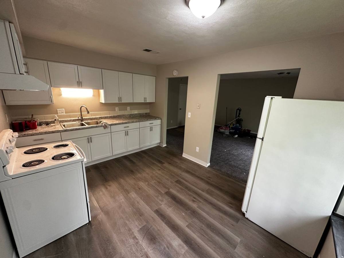 Apartment for rent at 8510 14th St W, Rock Island, IL 61201