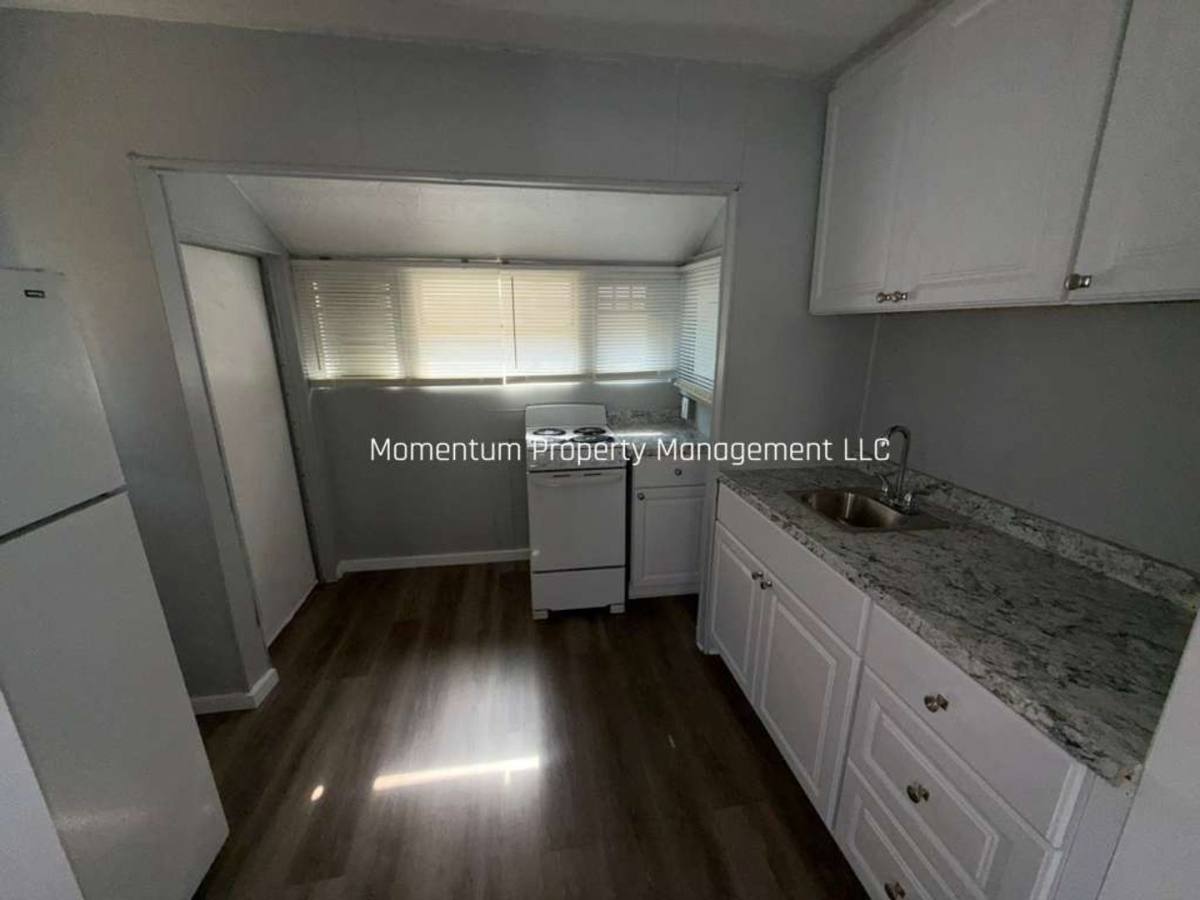House for rent at 1428 12th St S, Saint Petersburg, FL 33705