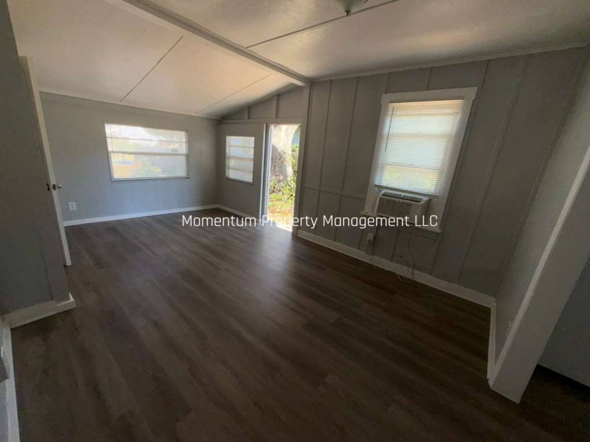 House for rent at 1428 12th St S, Saint Petersburg, FL 33705