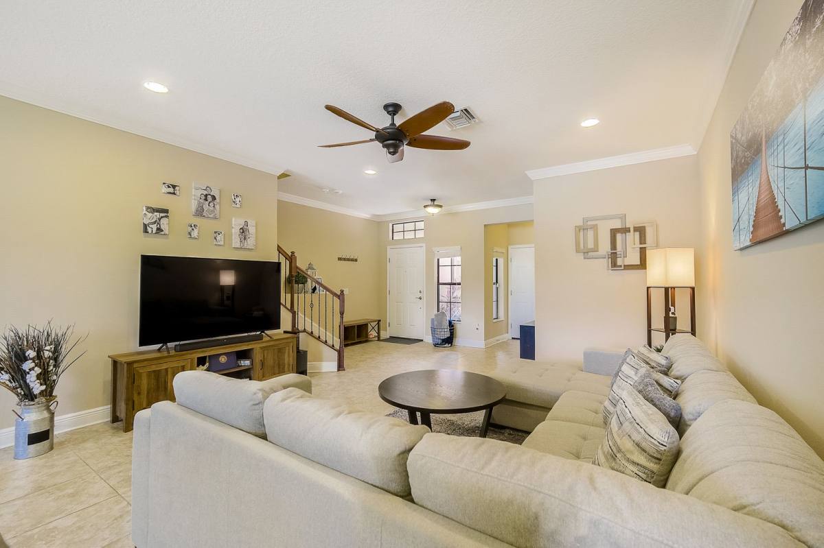 Townhouse for rent at 7811 52nd Terrace E, Bradenton, FL 34203