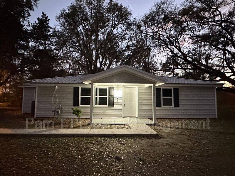 House for rent at 1921 Cowan Ave, Savannah, GA 31405