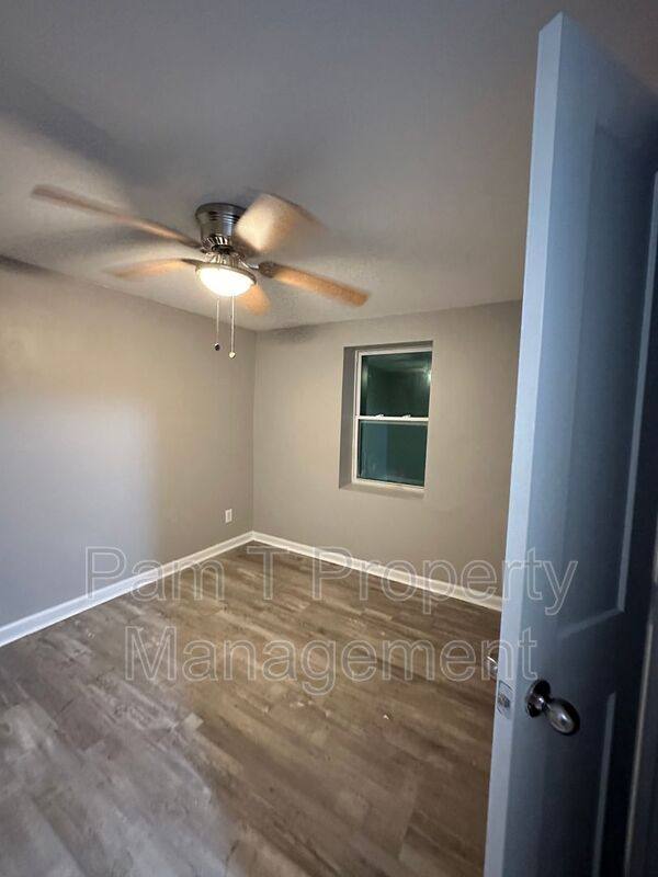 House for rent at 1921 Cowan Ave, Savannah, GA 31405