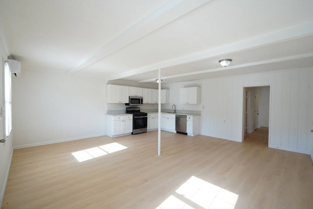 Apartment for rent at 1443 N Riverside Ave, Rialto, CA 92376