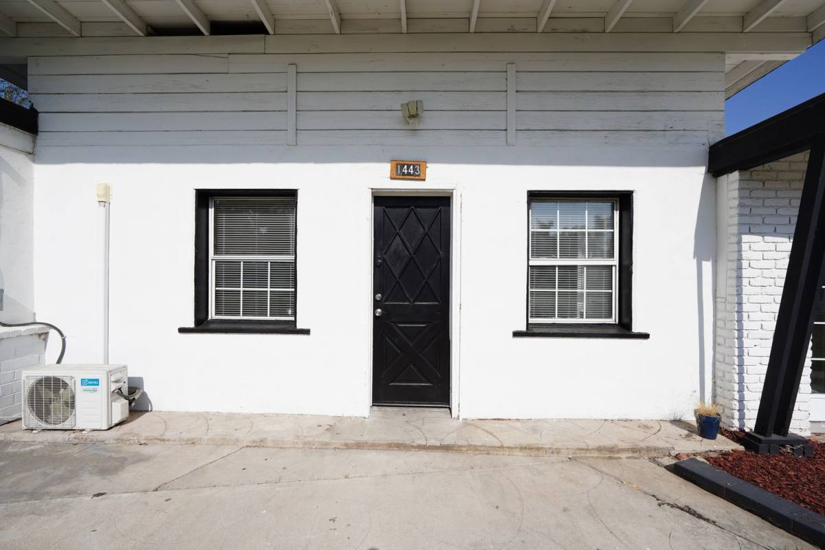 Apartment for rent at 1443 N Riverside Ave, Rialto, CA 92376