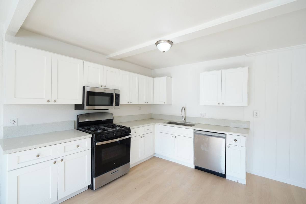 Apartment for rent at 1443 N Riverside Ave, Rialto, CA 92376