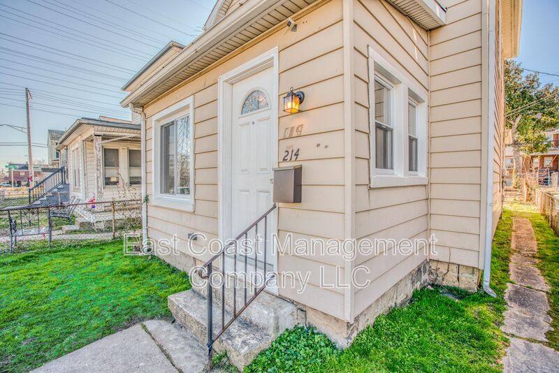 House for rent at 214 Center St, Dundalk, MD 21222