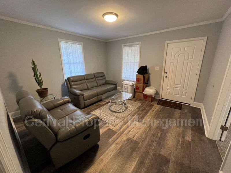 House for rent at 221 Church St, Greenville, SC 29609