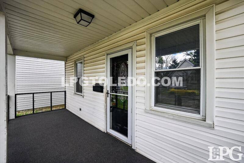 House for rent at 921 Berry St, Toledo, OH 43605