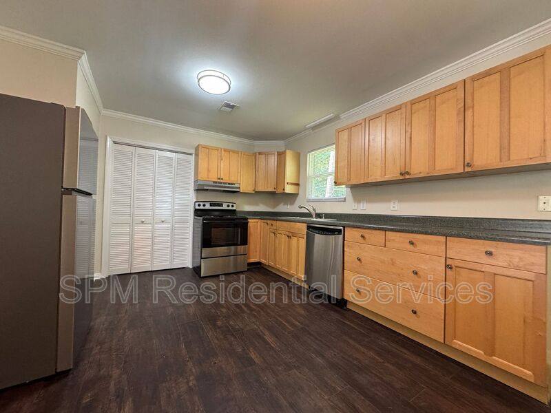 House for rent at 317 Covington Rd, Wilmington, NC 28409