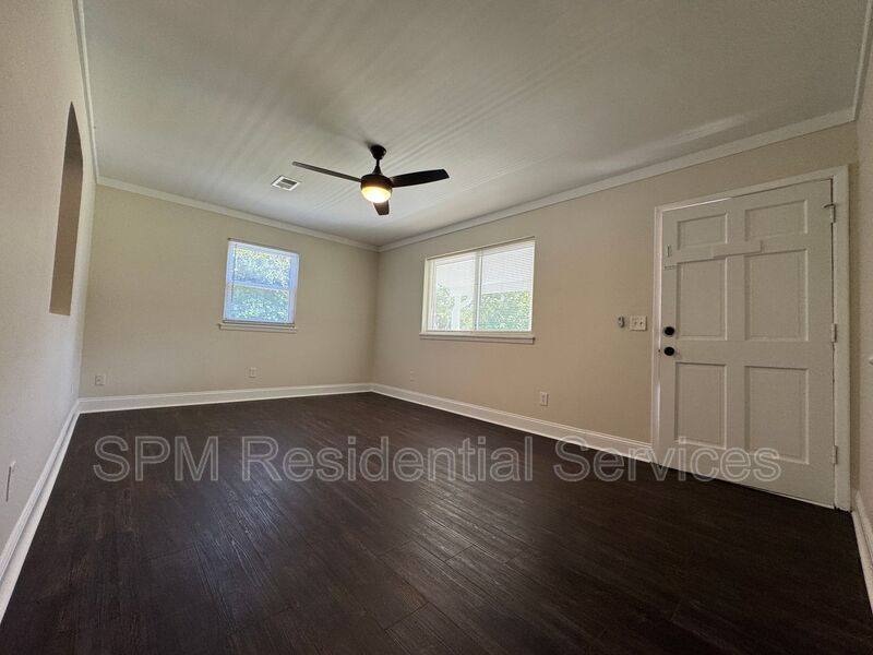 House for rent at 317 Covington Rd, Wilmington, NC 28409