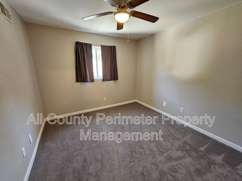 Townhouse for rent at 7309 Cardigan Circle, Atlanta, GA 30328