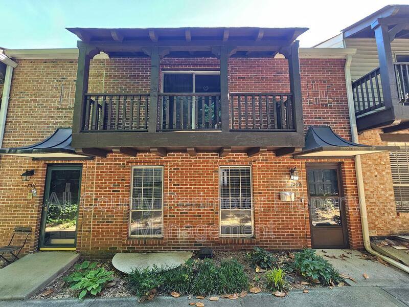 Townhouse for rent at 7309 Cardigan Circle, Atlanta, GA 30328