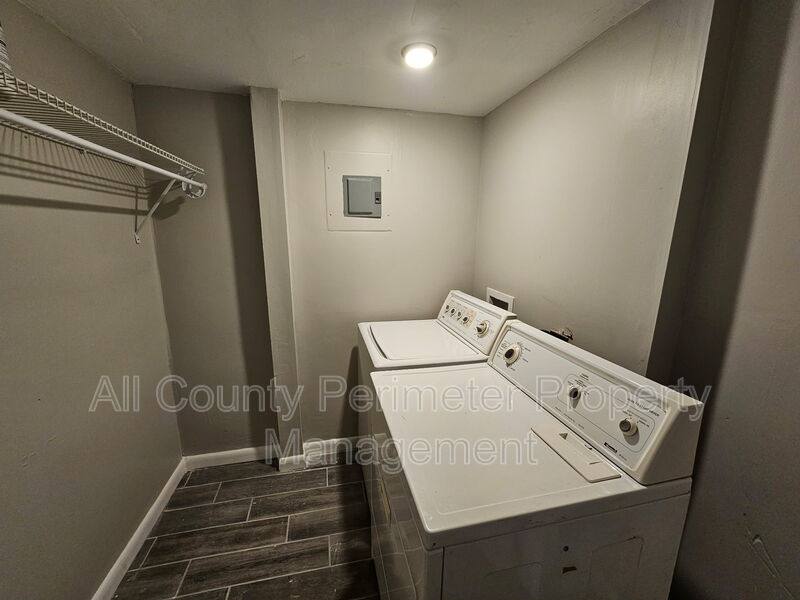 Townhouse for rent at 7309 Cardigan Circle, Atlanta, GA 30328