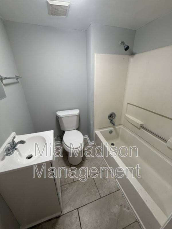 Apartment for rent at 1415 Richards St, Savannah, GA 31415
