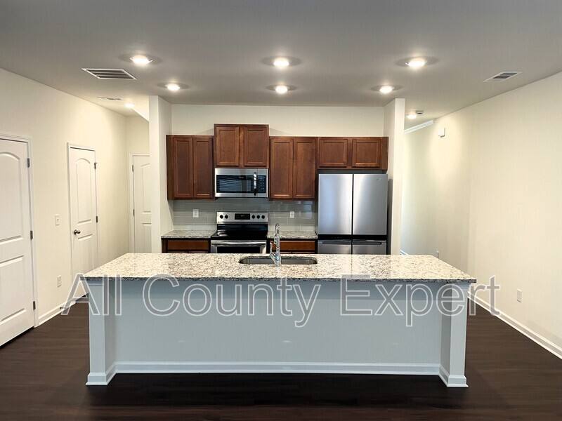 House for rent at 272 Whitetail Circle, Canton, GA 30115