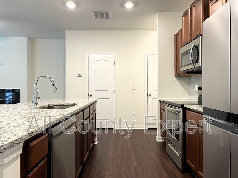 House for rent at 272 Whitetail Circle, Canton, GA 30115