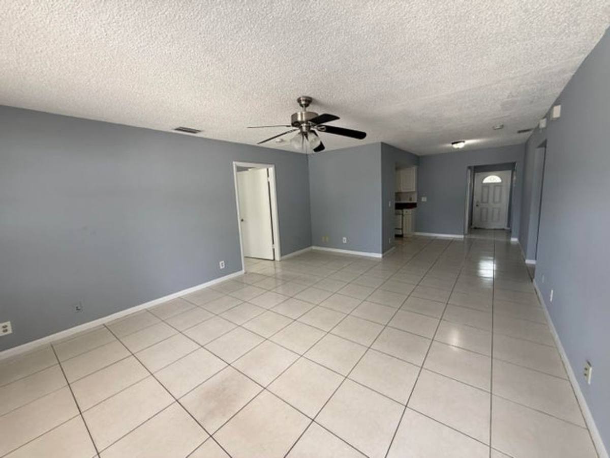 House for rent at 2519 Griffin Square, West Palm Beach, FL 33406