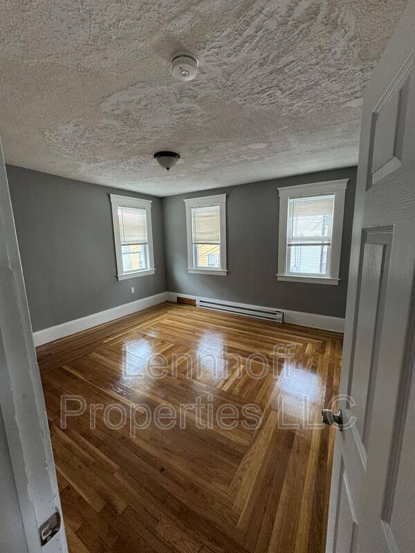 Apartment for rent at 19 Union St #2, Lowell, MA 01852