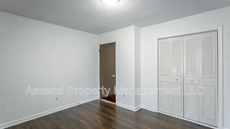 Apartment for rent at 5822 Moody Sawyer Rd #B, Hixson, TN 37343