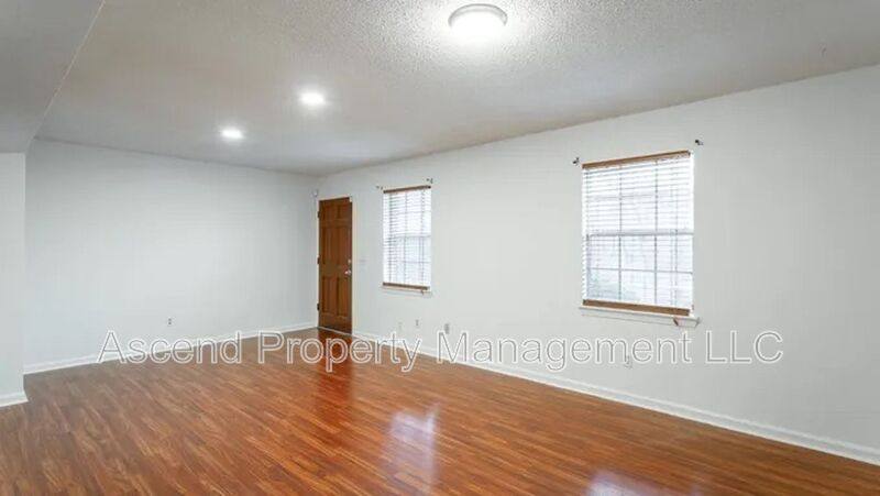 Apartment for rent at 5822 Moody Sawyer Rd #B, Hixson, TN 37343