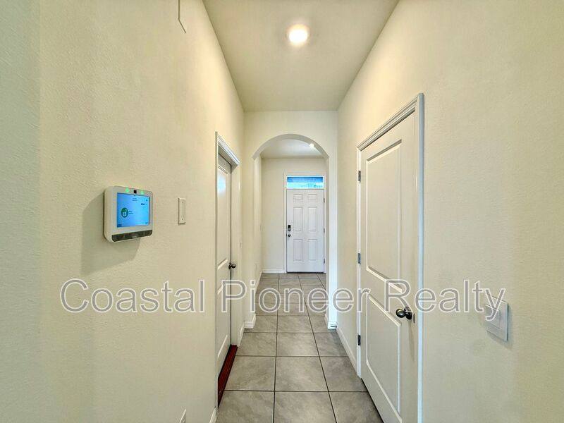 Townhouse for rent at 32794 Pez Landing Lane, Wesley Chapel, FL 33543