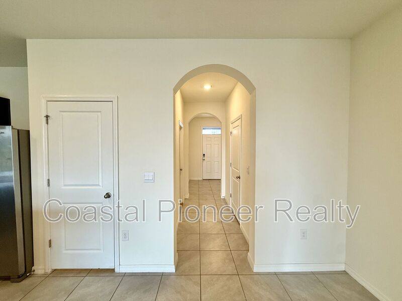 Townhouse for rent at 32794 Pez Landing Lane, Wesley Chapel, FL 33543