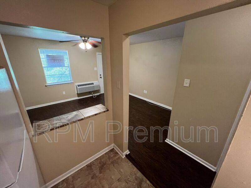 Apartment for rent at 4114 Florida St #7, Zachary, LA 70791