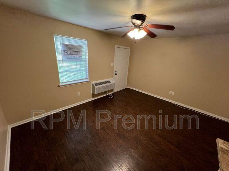 Apartment for rent at 4114 Florida St #7, Zachary, LA 70791