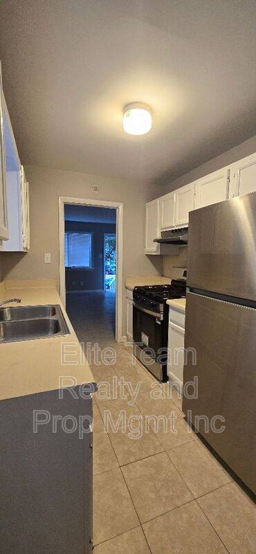 Apartment for rent at 1803 Darbrook Dr, Charlotte, NC 28205