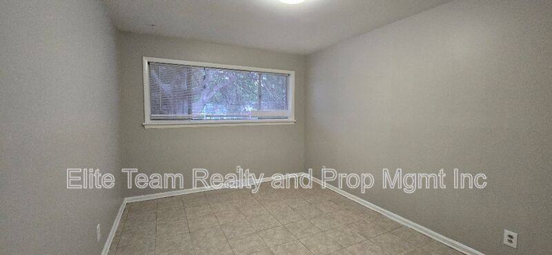 Apartment for rent at 1803 Darbrook Dr, Charlotte, NC 28205
