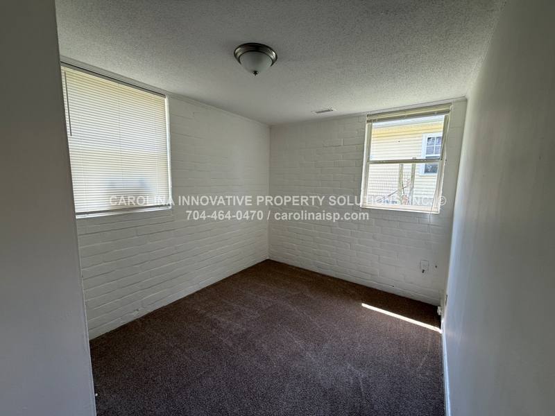House for rent at 2120 Rush Wind Dr, Charlotte, NC 28206