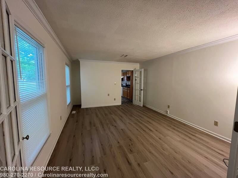 Townhouse for rent at 4535 Dawnwood Dr, Charlotte, NC 28212