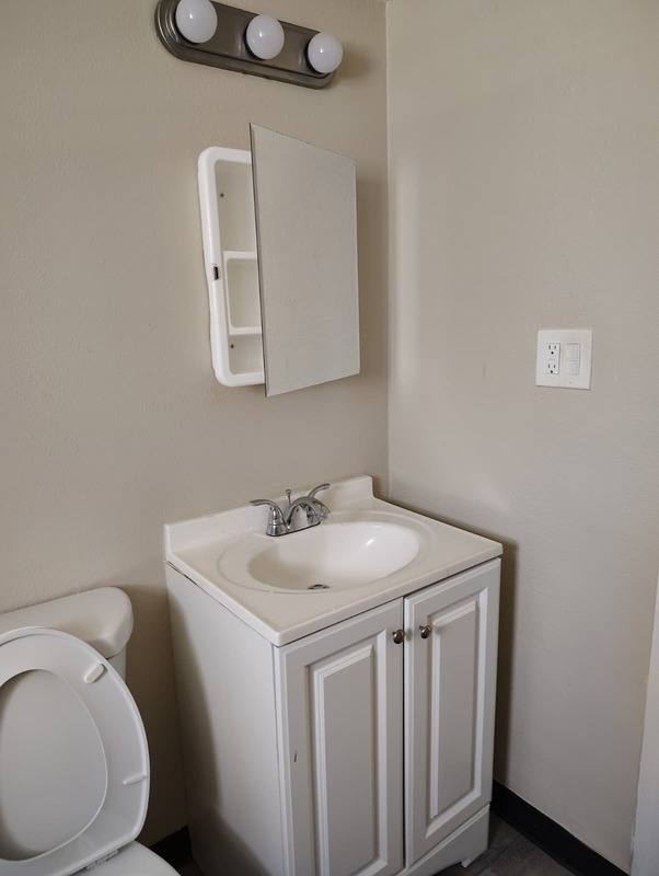 Apartment for rent at 2000 W Jackson St #6, Orlando, FL 32805