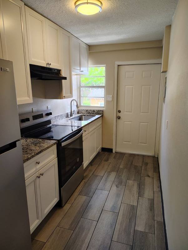 Apartment for rent at 2000 W Jackson St #6, Orlando, FL 32805