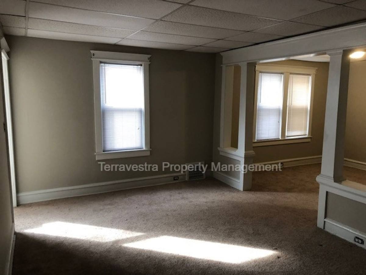 Apartment for rent at 31 Lane Ave, Gloucester City, NJ 08030