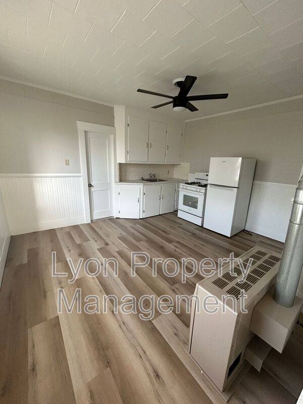 Apartment for rent at 415 Main St #5, Fairhaven, MA 02719