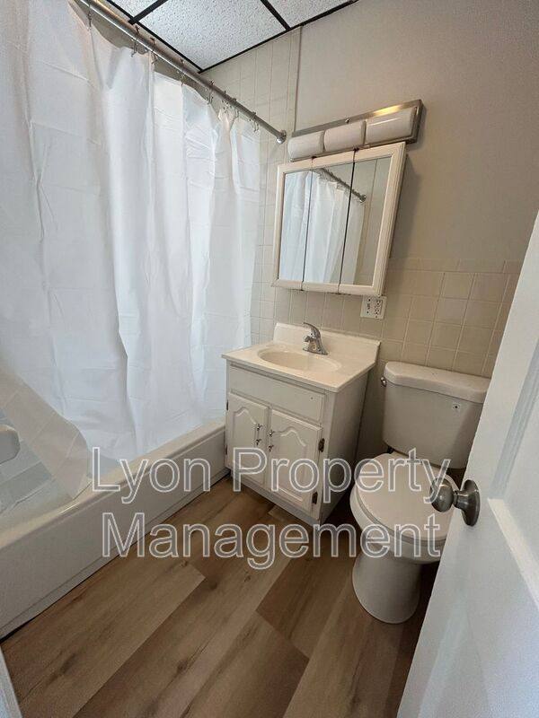 Apartment for rent at 415 Main St #5, Fairhaven, MA 02719