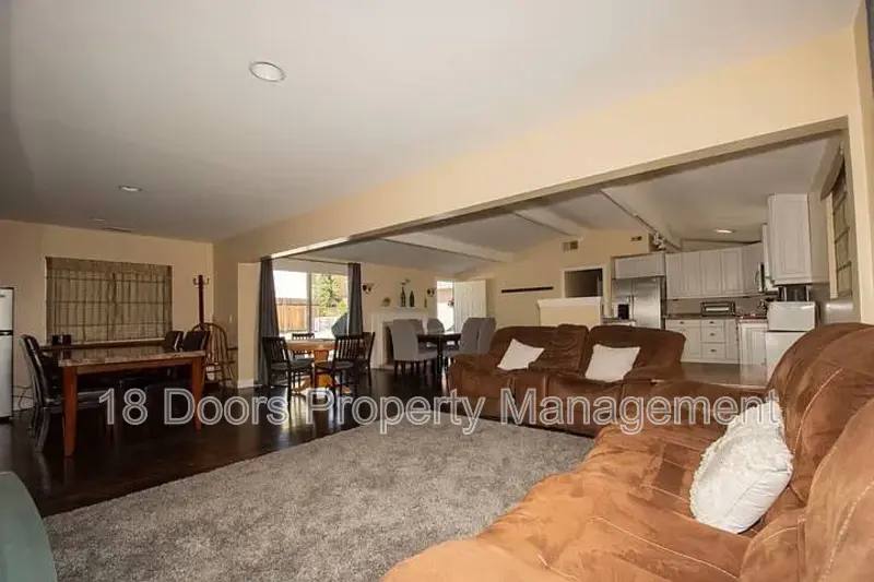 House for rent at 5763 Baja Dr, San Diego, CA 92115
