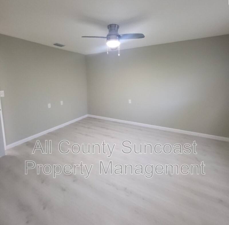 Condo for rent at 9030 Blind Pass Rd #C9, Saint Petersburg, FL 33706