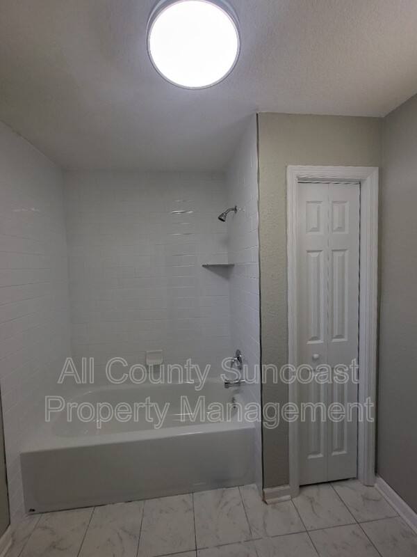 Condo for rent at 9030 Blind Pass Rd #C9, Saint Petersburg, FL 33706