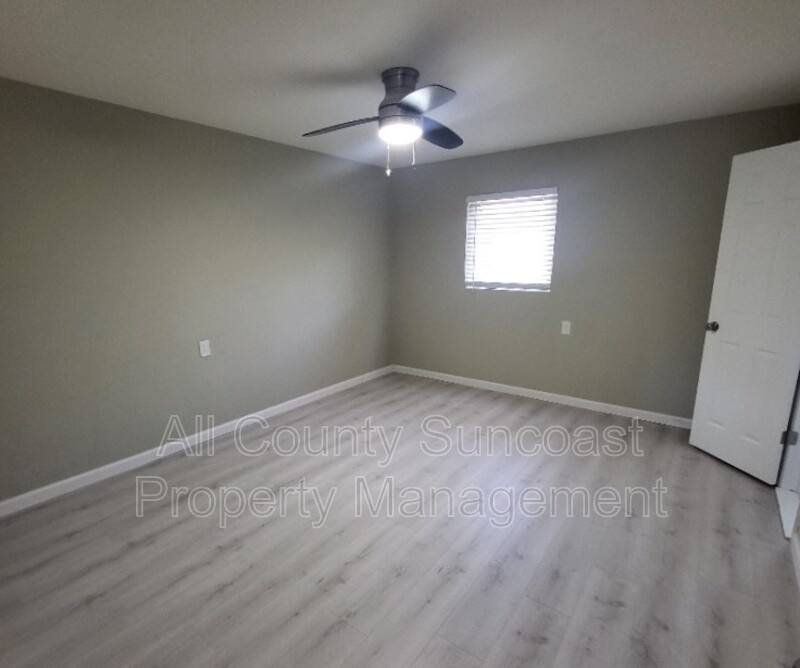 Condo for rent at 9030 Blind Pass Rd #C9, Saint Petersburg, FL 33706