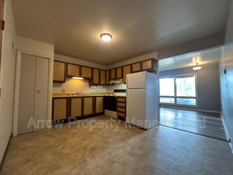 Apartment for rent at 915 Lincoln-3, Hebron, NE 68370