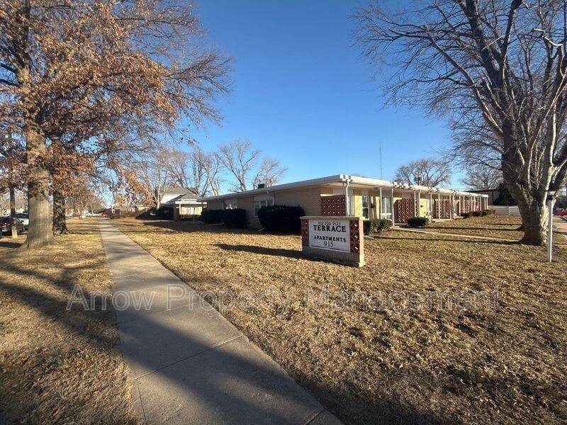 Apartment for rent at 915 Lincoln-3, Hebron, NE 68370