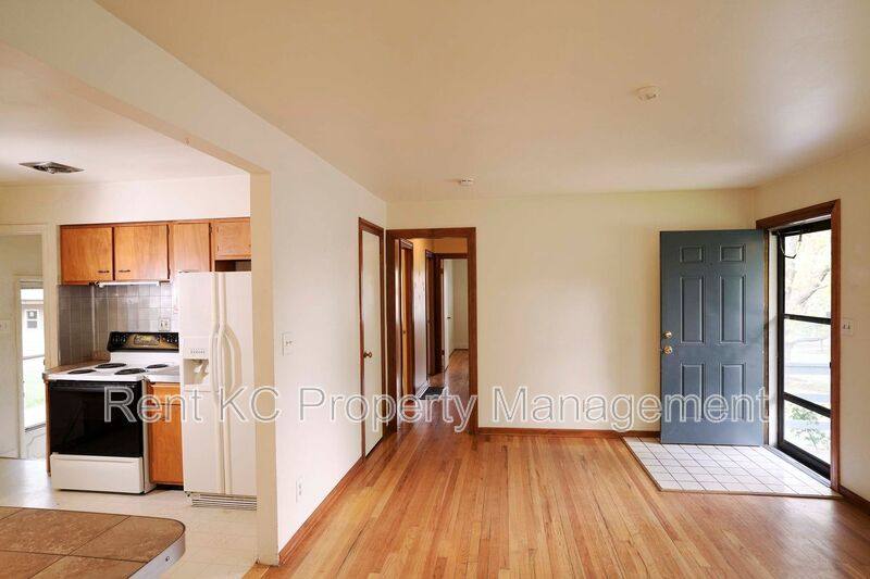 House for rent at 5540 N Garfield Ave, Kansas City, MO 64118