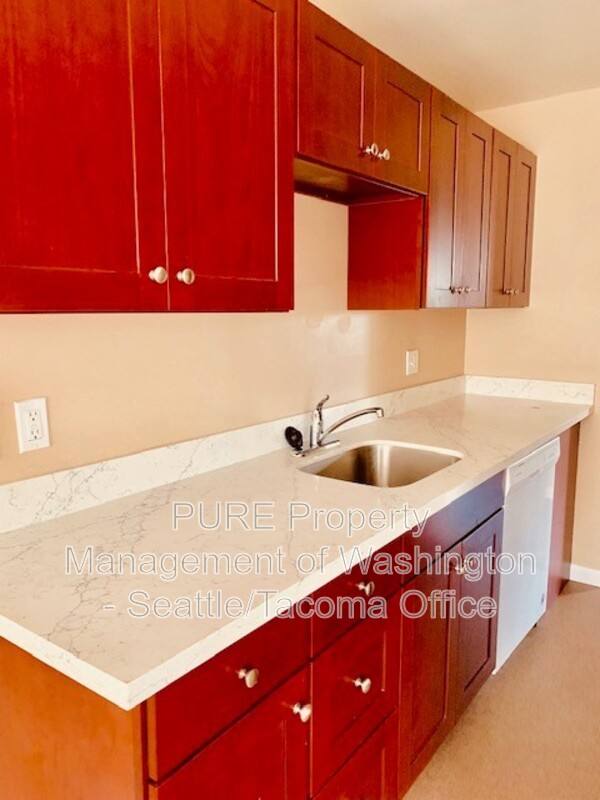 Apartment for rent at 7919 35th Ave SW #103, Seattle, WA 98126
