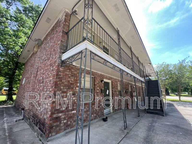 Apartment for rent at 4133 Lee St #17, Zachary, LA 70791